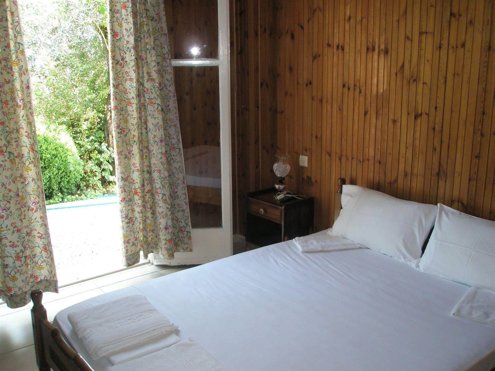Hotel Faliraki Benitses (Corfu)