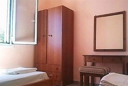 Faliraki Hotel Benitses (Corfu)